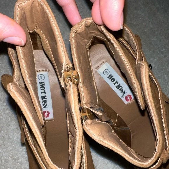 Hot Kiss Suede Wedges, perfect for fall! - Picture 6 of 6